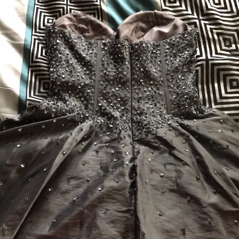 PROM DRESS - Picture 4 of 5